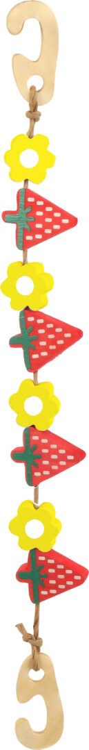 STRAWBERRY GARLAND SMALL ANIMAL CHEW
